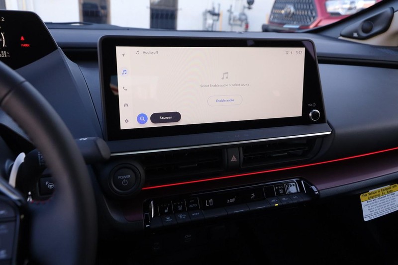 Toyota Prius Plug-In Hybrid Vehicle Image 18