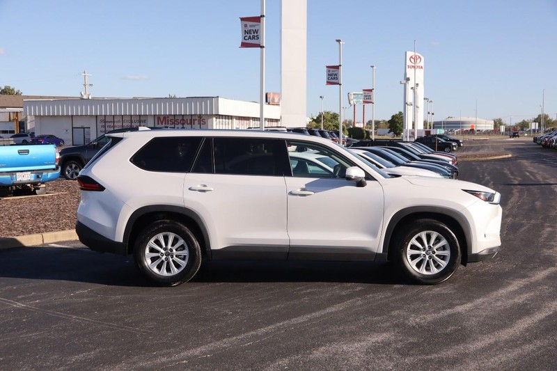 Toyota Grand Highlander Vehicle Image 05