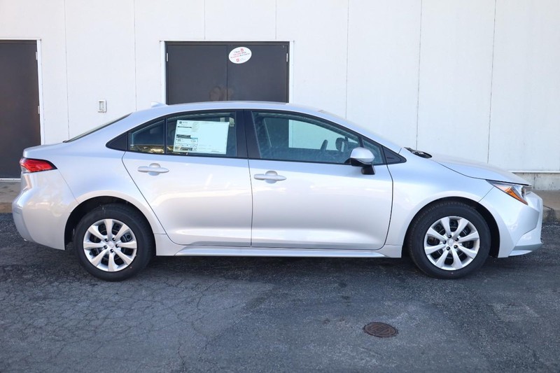 Toyota Corolla Vehicle Image 05