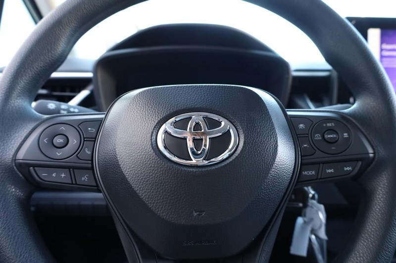 Toyota Corolla Vehicle Image 09
