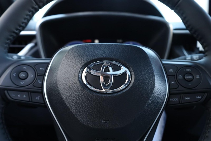 Toyota Corolla Cross Vehicle Full-screen Gallery Image 11