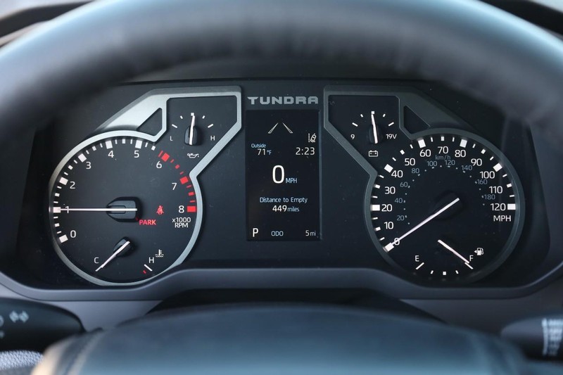 Toyota Tundra 4WD Vehicle Image 10