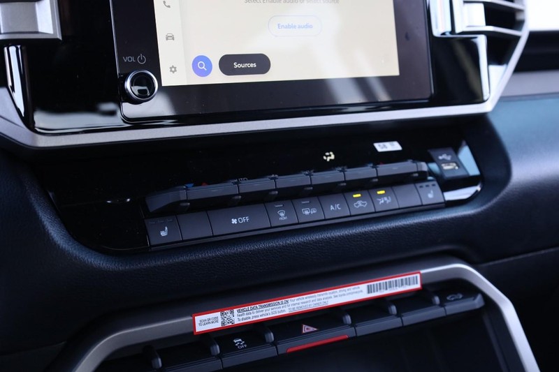 Toyota Tundra 4WD Vehicle Image 13