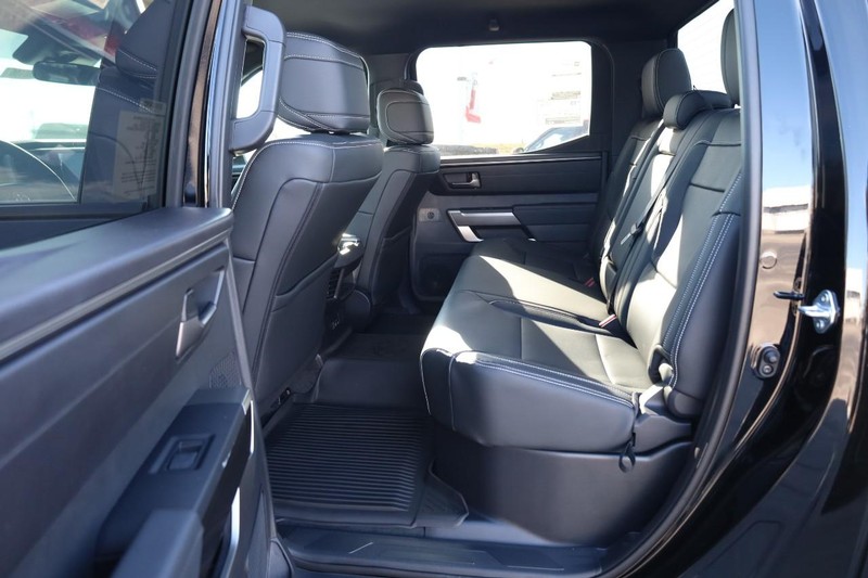 Toyota Tundra 4WD Vehicle Image 19