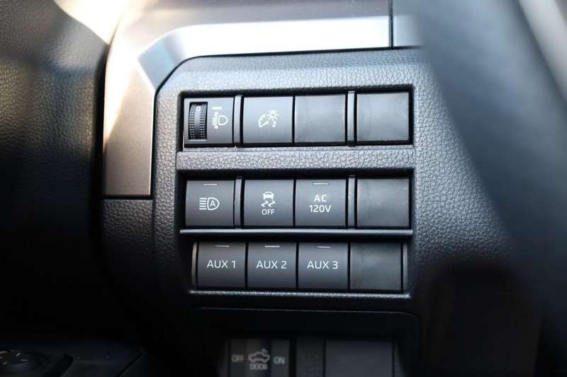 Toyota Tacoma 4WD Vehicle Image 18