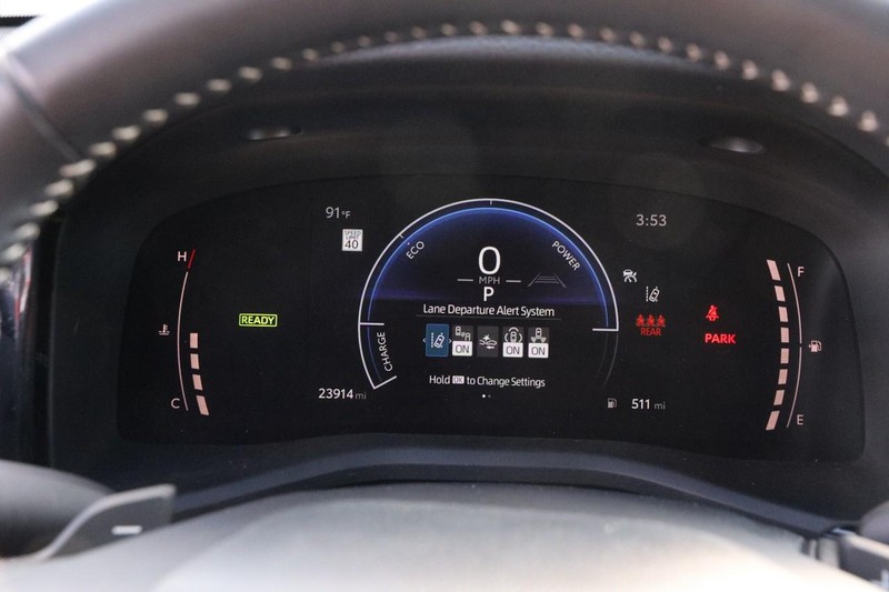 Toyota Camry Vehicle Full-screen Gallery Image 13