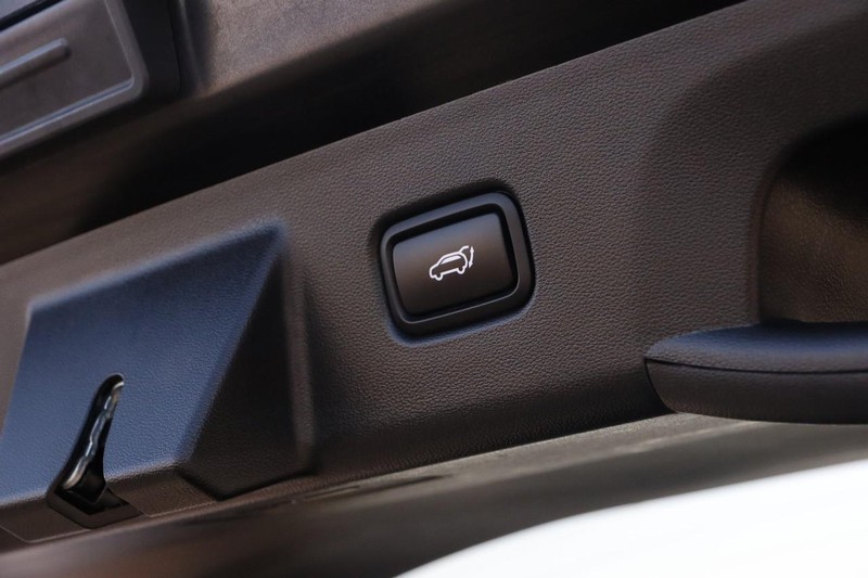 Hyundai Tucson Vehicle Full-screen Gallery Image 8