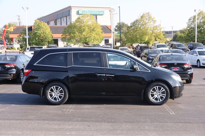 Honda Odyssey Vehicle Full-screen Gallery Image 5