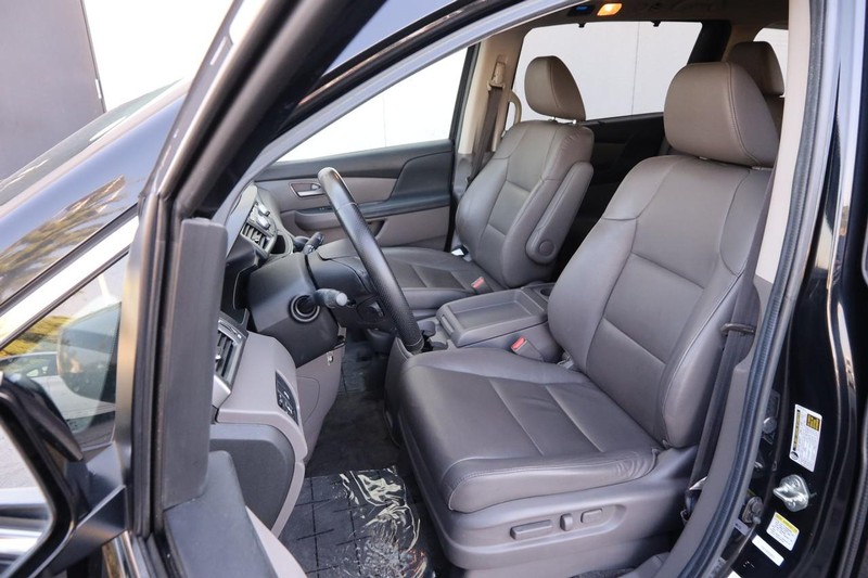 Honda Odyssey Vehicle Full-screen Gallery Image 10