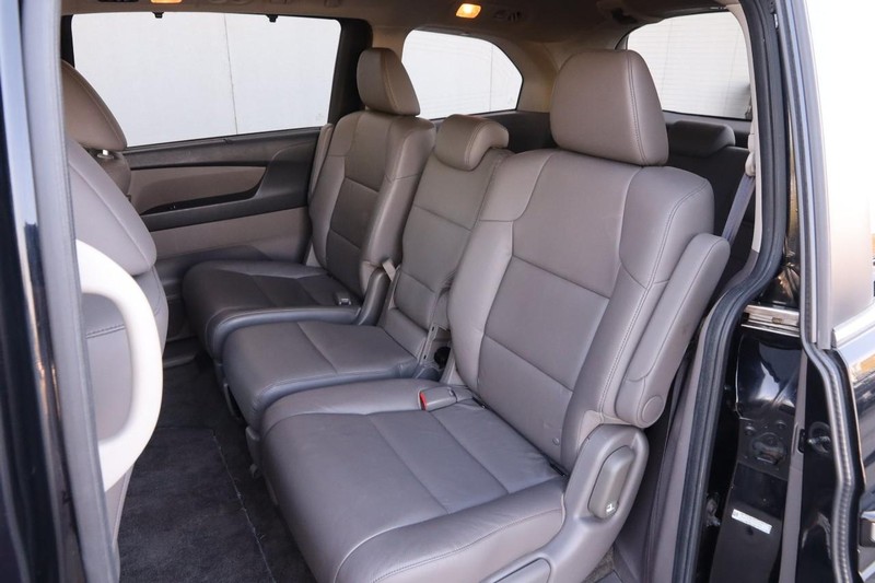Honda Odyssey Vehicle Full-screen Gallery Image 11