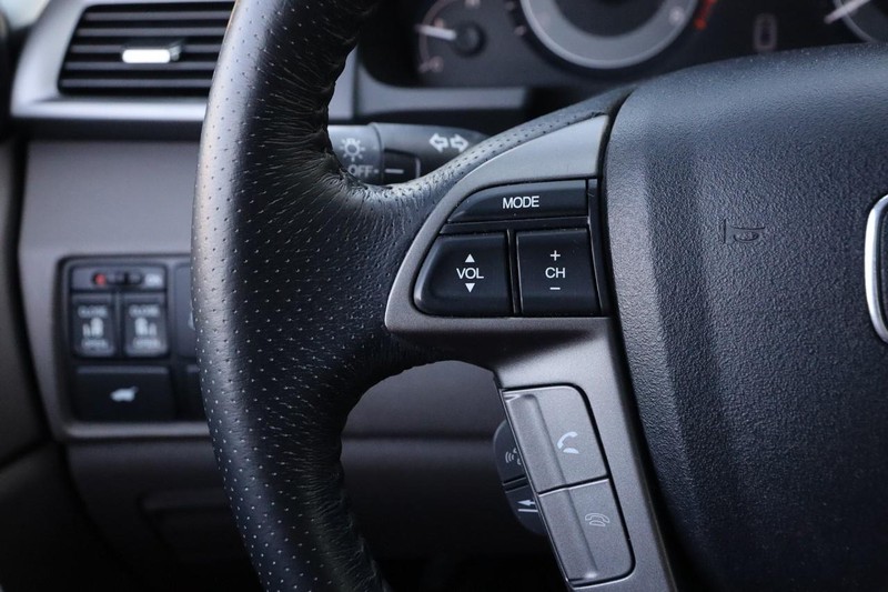 Honda Odyssey Vehicle Full-screen Gallery Image 15