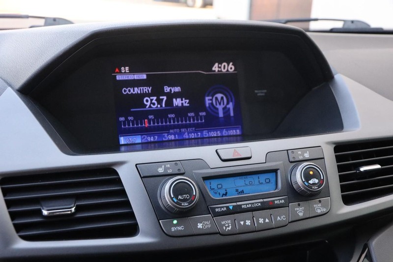 Honda Odyssey Vehicle Full-screen Gallery Image 18