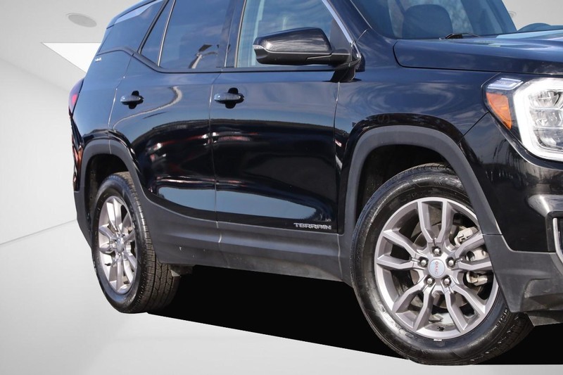 GMC Terrain Vehicle Image 03