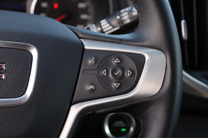 GMC Terrain Vehicle Image 13