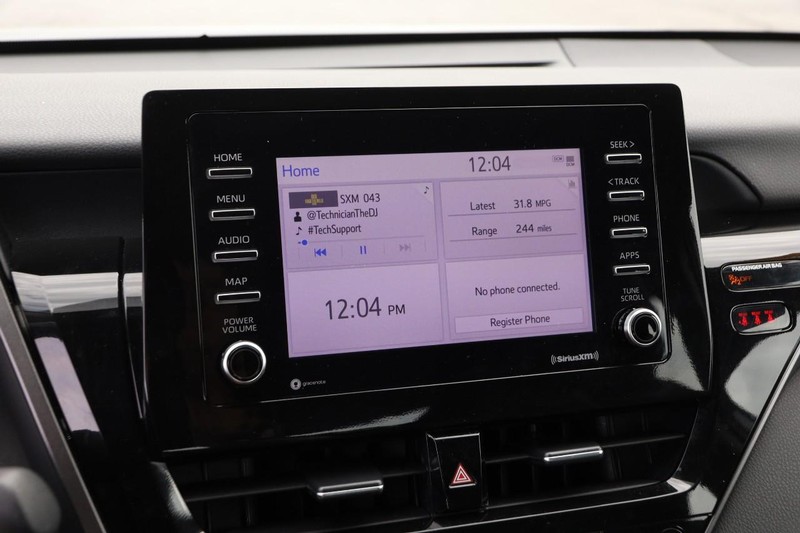 Toyota Camry Vehicle Full-screen Gallery Image 14