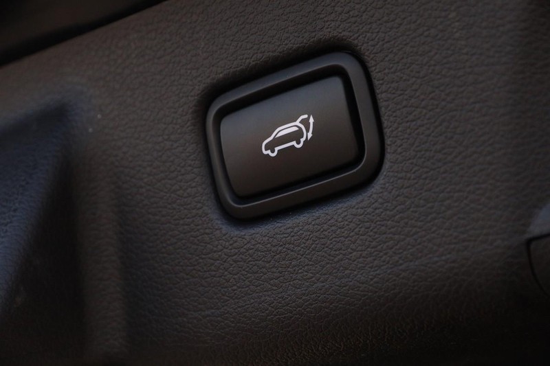 Hyundai Palisade Vehicle Full-screen Gallery Image 8