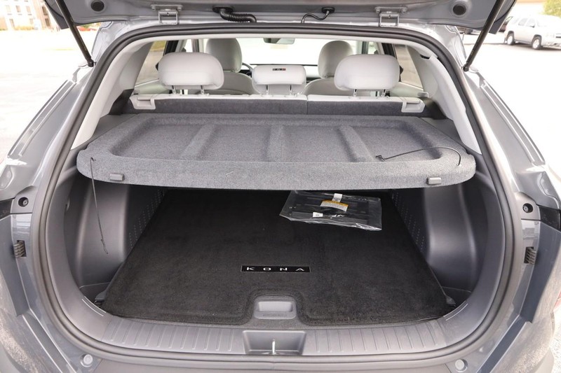 Hyundai Kona Vehicle Full-screen Gallery Image 7