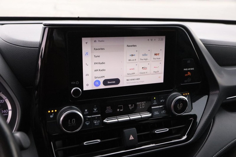 Toyota Highlander Vehicle Image 19