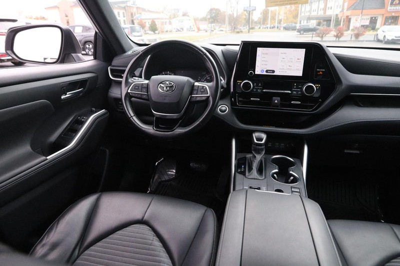 Toyota Highlander Vehicle Image 27