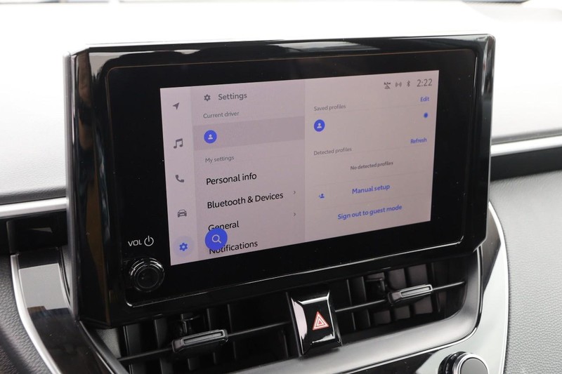 Toyota Corolla Vehicle Full-screen Gallery Image 14