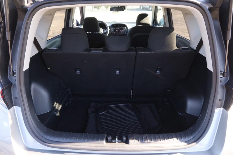 Kia Soul Vehicle Full-screen Gallery Image 7