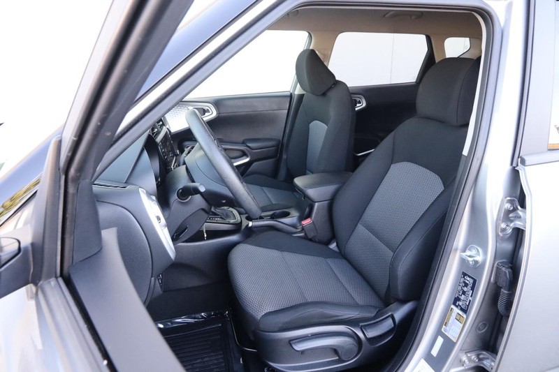 Kia Soul Vehicle Full-screen Gallery Image 8