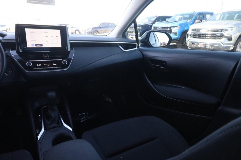 Toyota Corolla Vehicle Full-screen Gallery Image 22