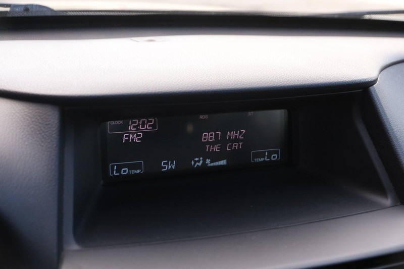 Honda Accord Coupe Vehicle Full-screen Gallery Image 16