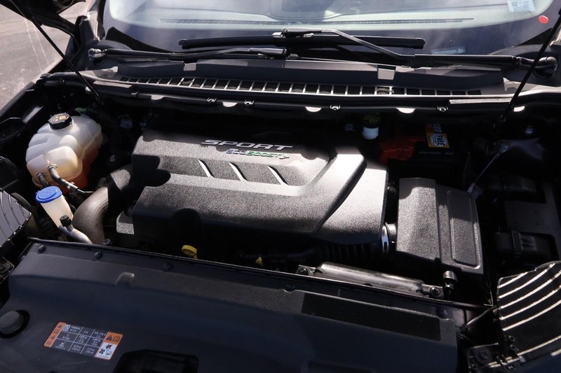 Ford Edge Vehicle Full-screen Gallery Image 29