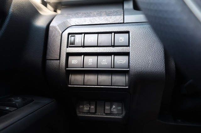 Toyota Tacoma 4WD Vehicle Image 19