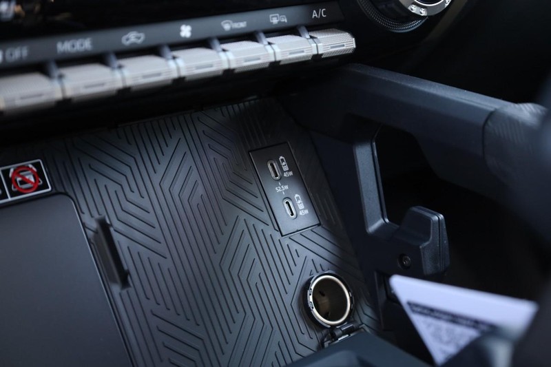 Toyota Tacoma 4WD Vehicle Image 15