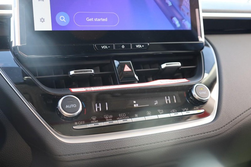 Toyota Corolla Cross Vehicle Image 15