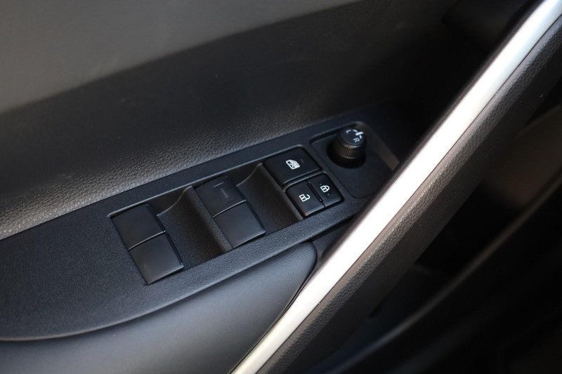 Toyota Corolla Cross Vehicle Image 19