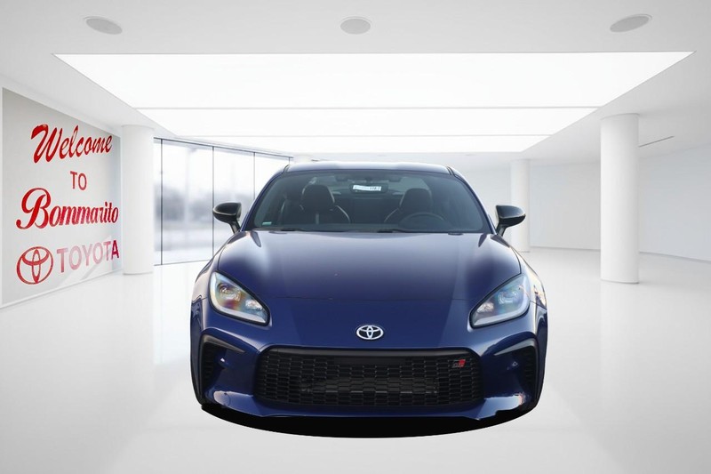 Toyota GR86 Vehicle Image 04