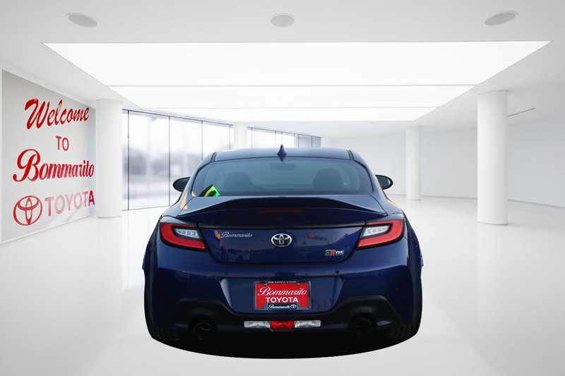 Toyota GR86 Vehicle Image 06