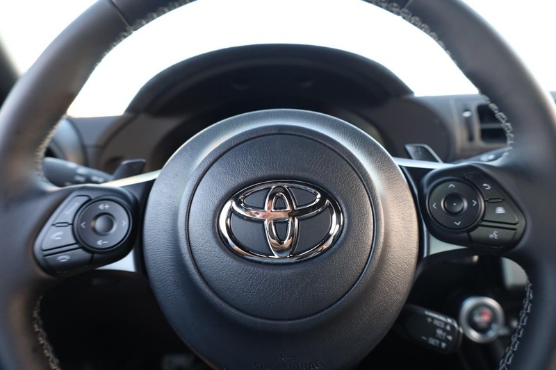 Toyota GR86 Vehicle Image 09