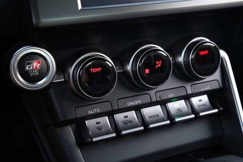 Toyota GR86 Vehicle Image 13