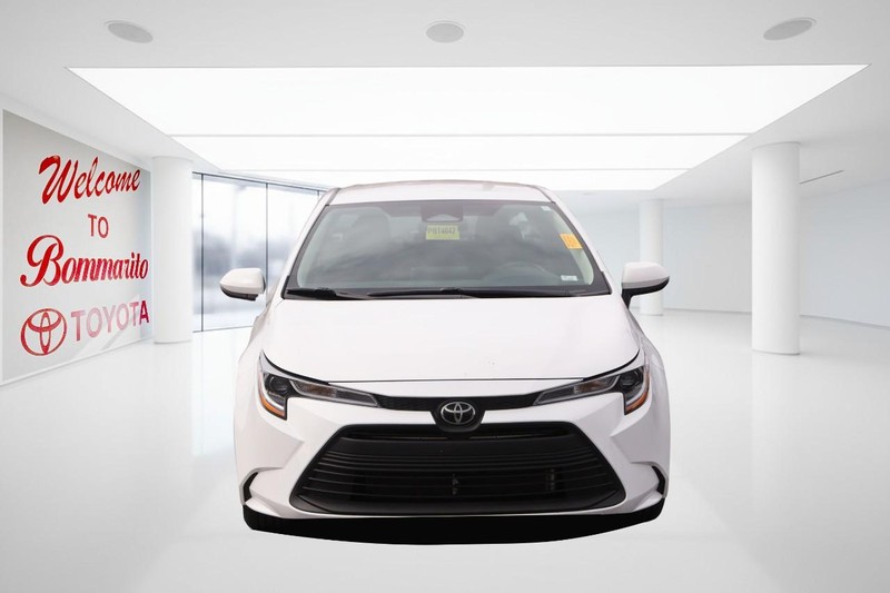 Toyota Corolla Vehicle Image 04