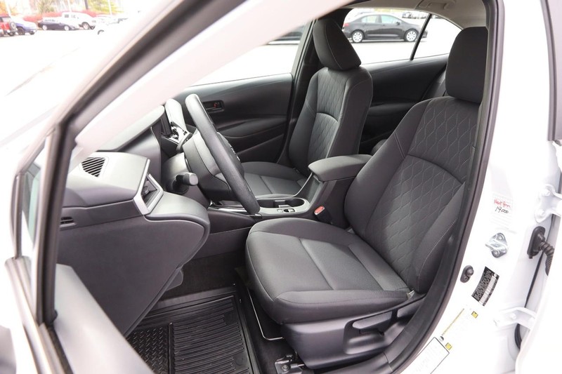 Toyota Corolla Vehicle Image 08