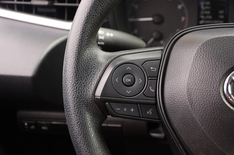 Toyota Corolla Vehicle Image 11