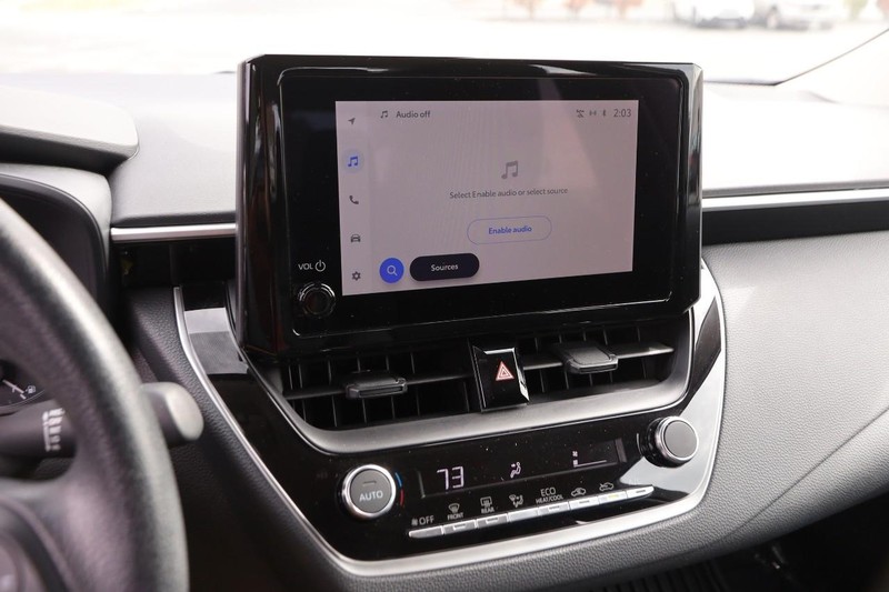 Toyota Corolla Vehicle Image 14