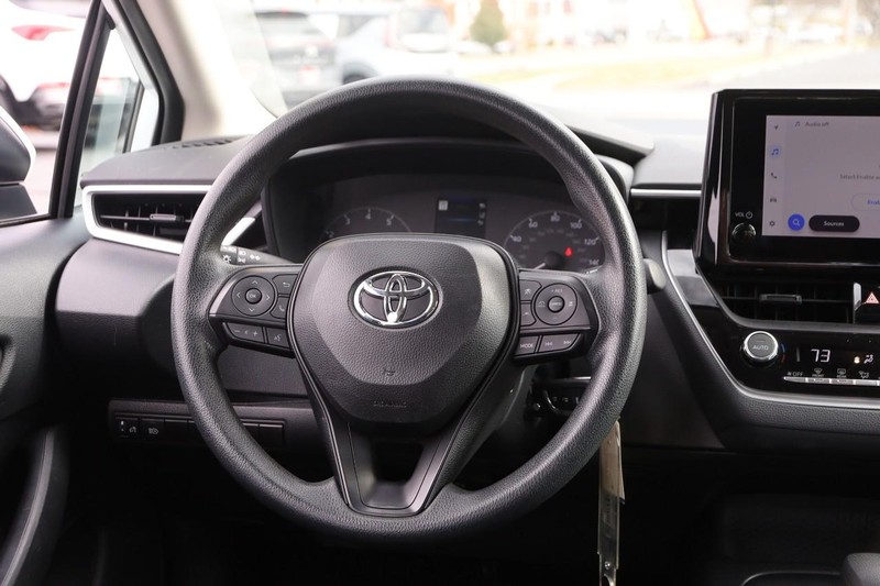 Toyota Corolla Vehicle Image 19