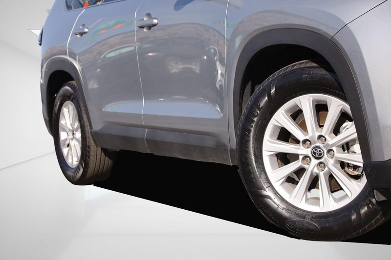 Toyota Grand Highlander Vehicle Image 03