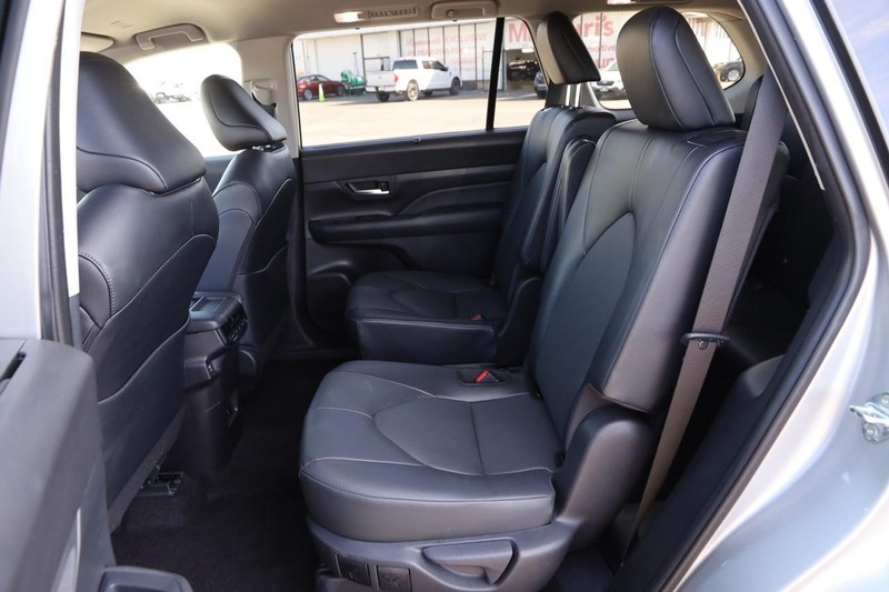Toyota Grand Highlander Vehicle Image 10