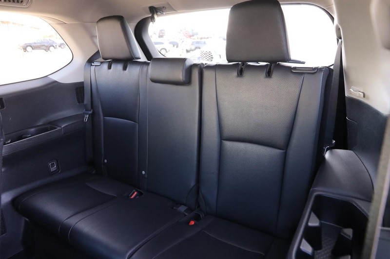 Toyota Grand Highlander Vehicle Image 11