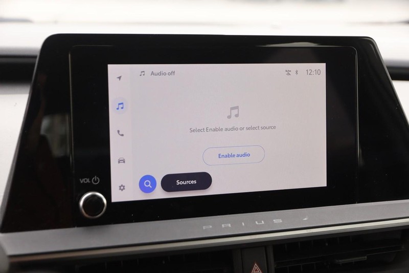 Toyota Prius Vehicle Image 16
