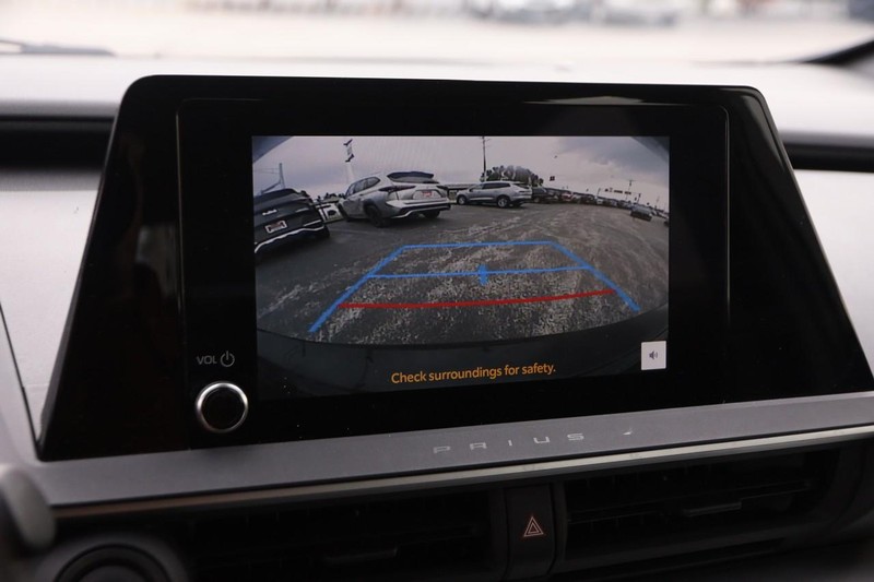 Toyota Prius Vehicle Image 17