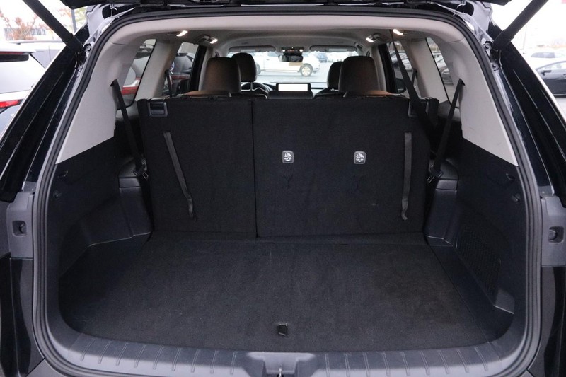 Toyota Grand Highlander Vehicle Image 07