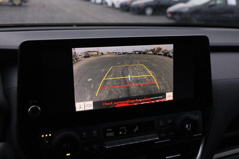 Toyota Grand Highlander Vehicle Image 16