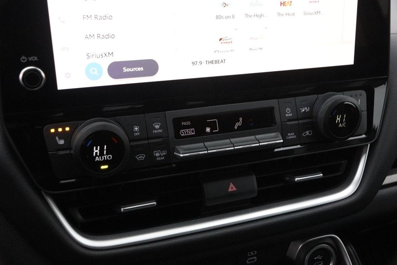 Toyota Grand Highlander Vehicle Image 18